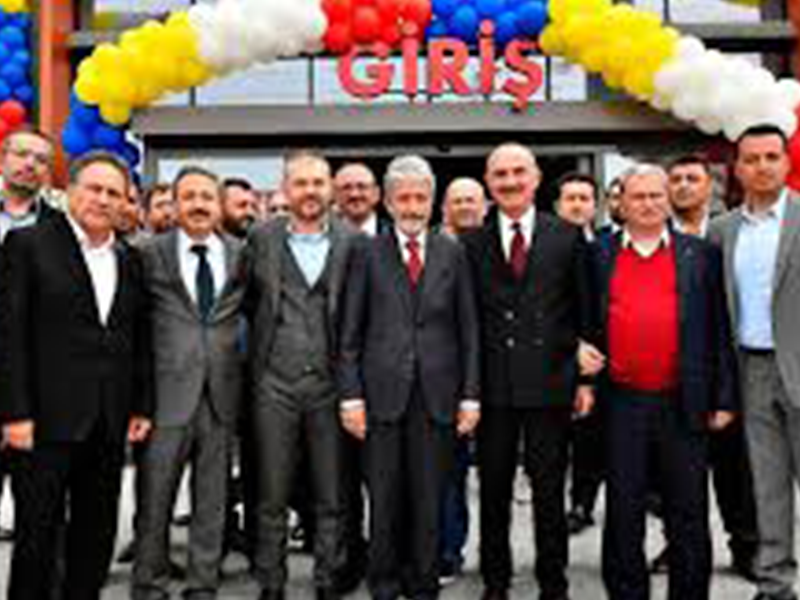 Ankara Büyükşehir Belediye Başkanı Sayın Mustafa Tuna Gimat Gross’un açılışına katıldı.