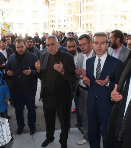 My Gross 9. şubesini dualarla açtı 