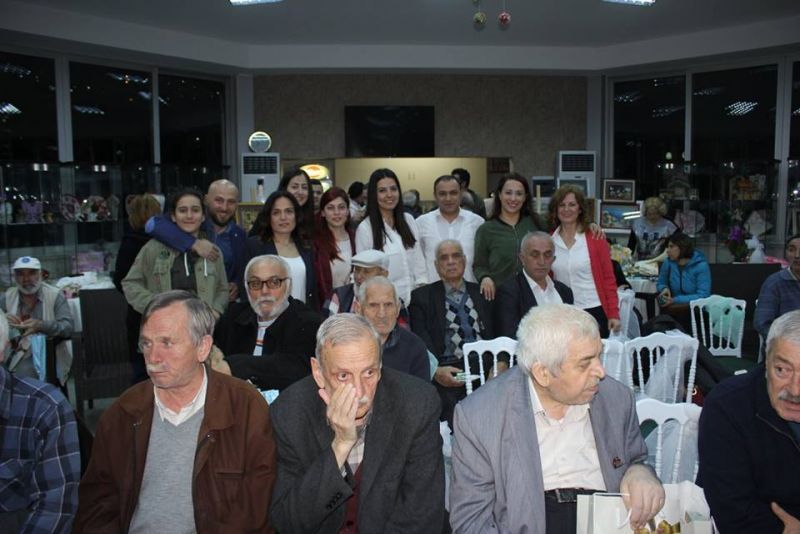 ÖZHAN GÖNÜLLÜLERİ YAŞLILARI UNUTMADI… 