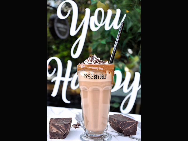 1983 BEYOĞLU ÇİKOLATA & KAHVE