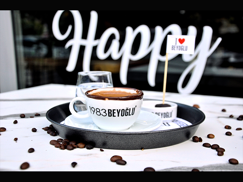 1983 BEYOĞLU ÇİKOLATA & KAHVE