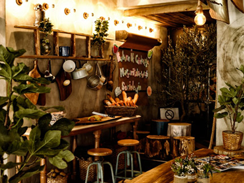 CAFE CADDE