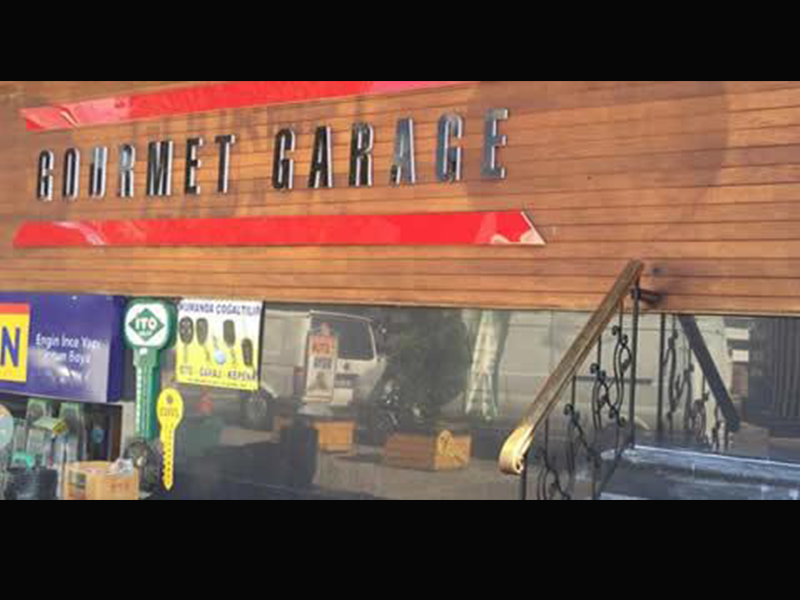 GOURMET GARAGE