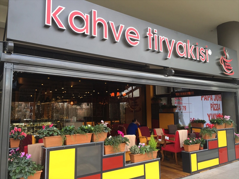 KAHVE TİRYAKİSİ