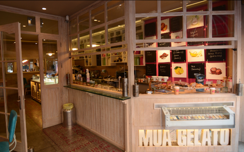 MUA