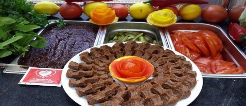SERİNCE ÇİĞ KÖFTE